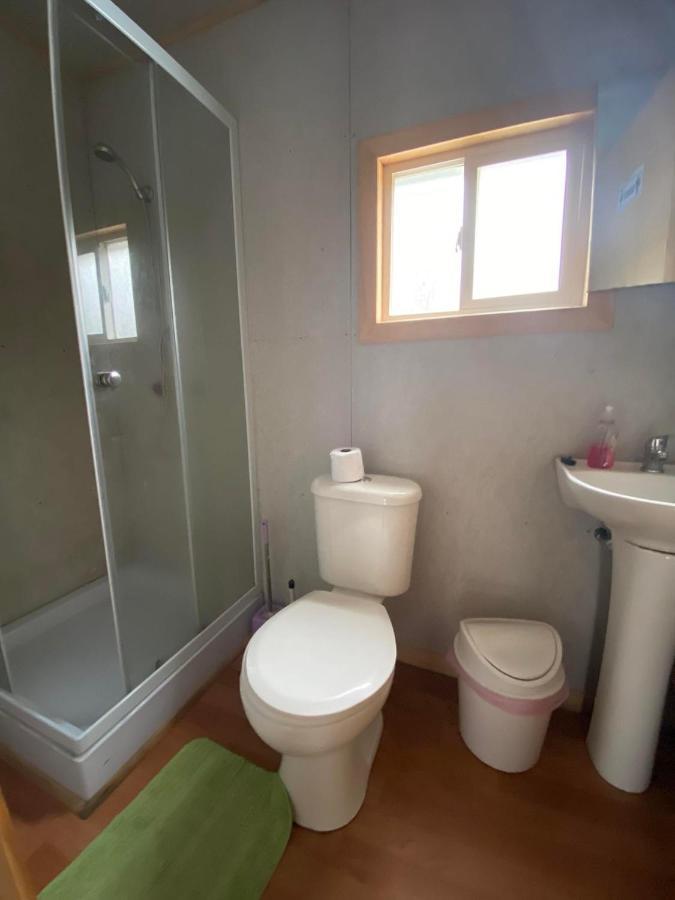 Hosteria Ensenada Puerto Puyuguapi Bagian luar foto